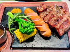 -西语炭烧牛排·西厨(滨湖万科里店)