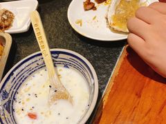 牛奶醪糟汤圆-福苗小骆驼烧烤(大唐不夜城店)