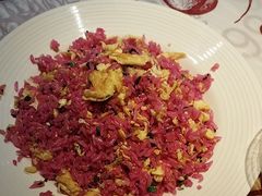 火龙果蛋炒饭-耙吉吉川味小酒馆(本地人回头店)