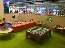 -莫莉幻想儿童乐园(深圳南山欢乐颂店)