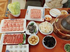 -楼外楼大刀肉传统火锅居(博学路店)