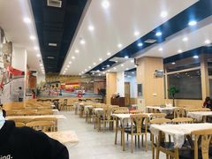 -江城燕子大排档(江汉路步行街店)