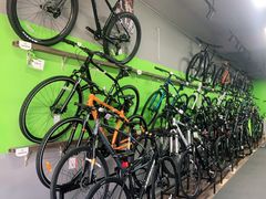 -道路口单车爱瓦士dahon大行