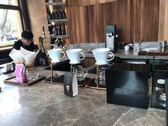 大堂-星巴克臻选(南京艾尚天地店)