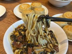 -清真吴记门钉肉饼·喜多利