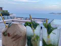 -瑰丽酒店·海吧·天际下午茶·现场DJ·天台酒吧