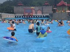 -汤山欢乐水世界