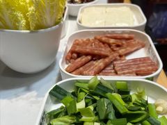 娃娃菜-鲁员外地锅鸡地锅鱼(古墩路店)