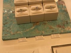 -Tiffany & Co.蒂芙尼
(杭州大厦店)