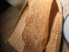 鞋底饼-弄堂里