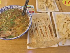 -八百里牛肉汤(盖饭·锅贴·万象城店)