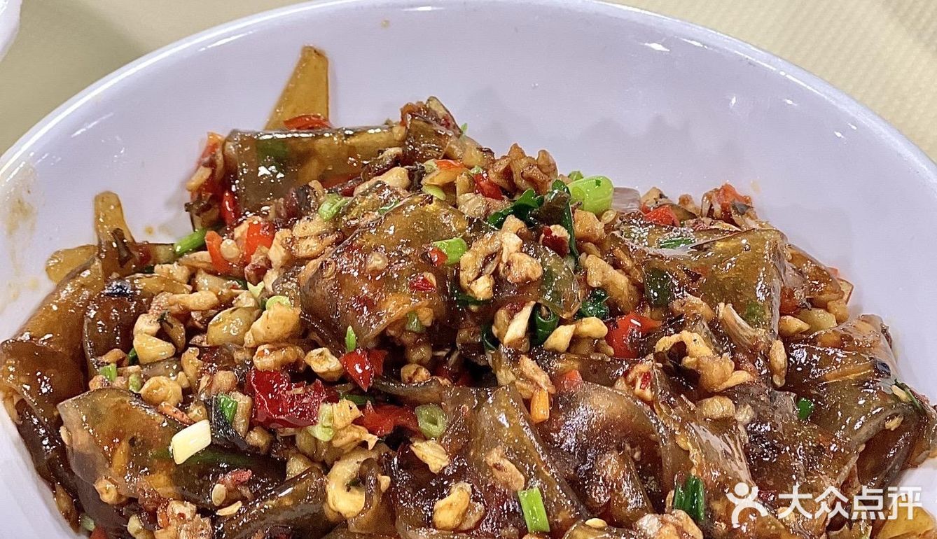 广州探店|干饭人必去的宝藏湘菜辣椒炒肉！