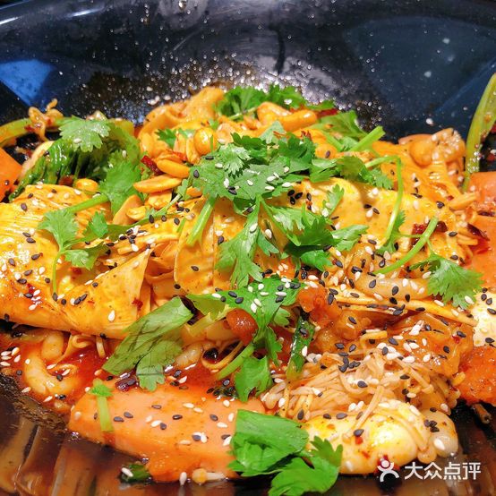 白小白麻辣香锅(新乡万达广场店)