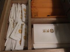-湊湊火锅·茶憩(杭州湖滨银泰in77店)