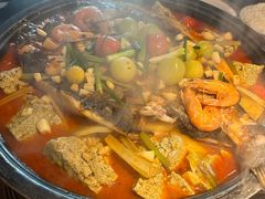 -吞鱼兽麻辣烤鱼(万达店)