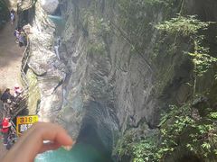 -蝶舞清江·恩施地心谷景区