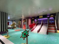 -涨巢·潮玩水疗局