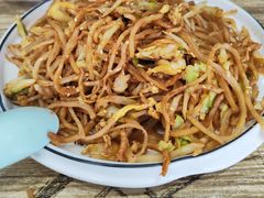 洋白菜炒饼-隆昌包子铺(望都店)