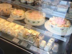 -红宝石·鲜奶小方·海派西点房(南丹店)