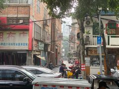 -梁阿婆廿年老牌扣肉糯米饭