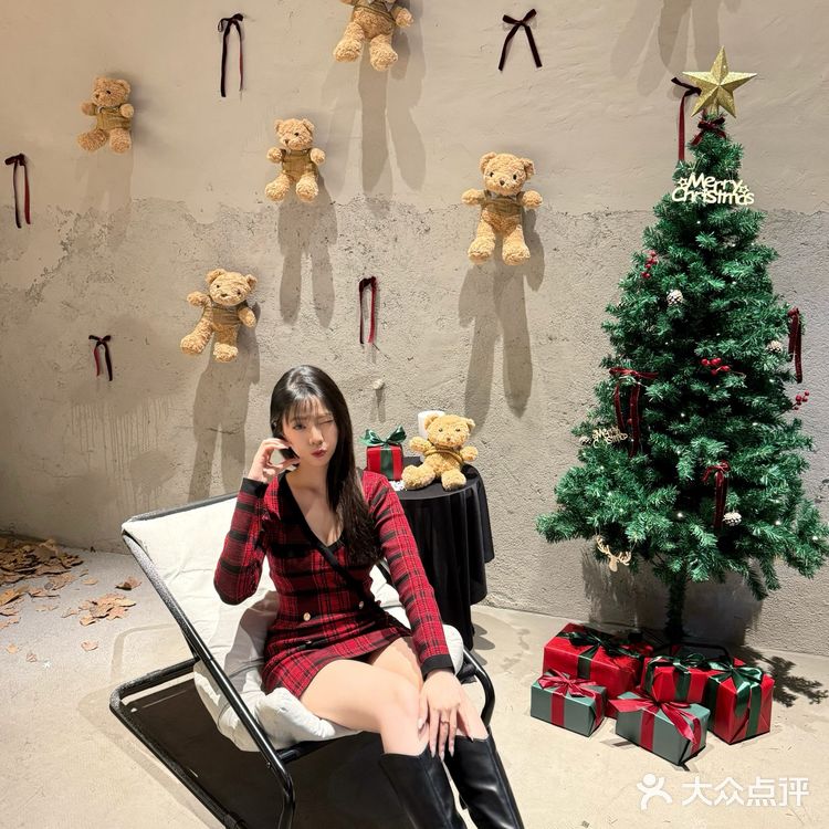 东莞探店｜5G过圣诞🎄这家店枫叶圣诞树太好拍