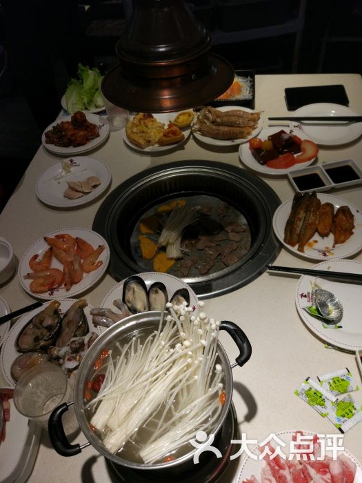 鑫海汇海鲜烤肉火锅自助餐厅(巴黎春天天山店)图片 - 第2张