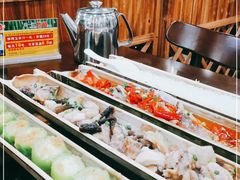 自助取餐区-胡须哥网红竹筒菜