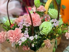 -何兮花店·气球派对鲜花店(马桥银春路万科城店)
