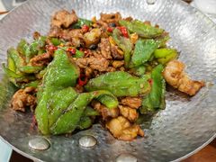 -湖南人家湘菜馆(镇江路店)