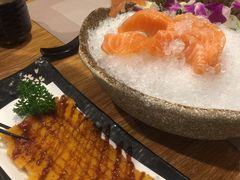 三文鱼刺身-寿喜烧火锅