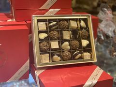 -VENCHI 闻绮(北京国贸商城店)