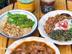 -CowCow其其·牛杂咖啡公司(六运店)