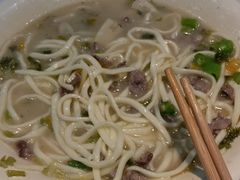 -何永光123鲜牛肉馆(1号店)