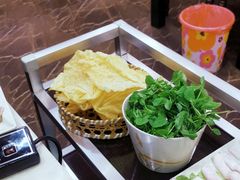 -闽粤一牛潮汕牛肉火锅