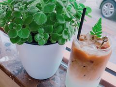 -ZING COFFEE 镜咖啡