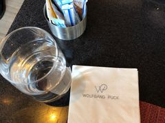-WOLFGANG PUCK KITCHEN & BAR(迪士尼小镇店)