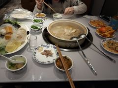 酸萝卜老鸭锅-gleeglee乐溢亦茶(合生汇店)