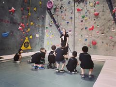 -i2青少儿英语(爱加星悦荟店)