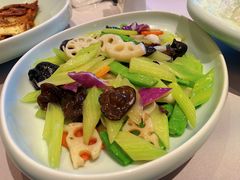 素什锦-静之湖湖畔餐厅