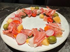 -LESCEDARS Brasserie Bistro香柏树