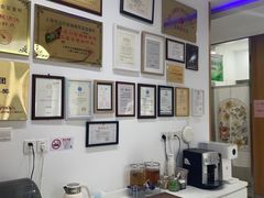 -雅悦齿科(顾村公园店)