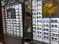 -回瑞眼镜·蔡司·依视路官方授权店(广益路万达店)