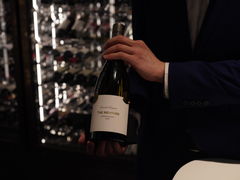 -wineapp葡萄酒餐吧(外滩金融中心店)