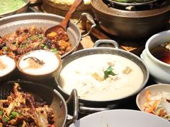 -吃饭皇帝大土家民族菜(正大广场店)
