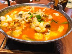 -老滇山寨•云南特色菜•地方菜•民族风情歌舞表演(金碧店)