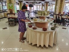 -清真马家美食城•海鲜•青岛菜•火锅(延安三路店)