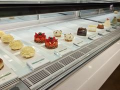 -潮一不贰·法式甜品·生日蛋糕·西式简餐(外滩店)