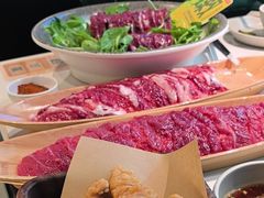 -左庭右院鲜牛肉火锅(金山万达店)