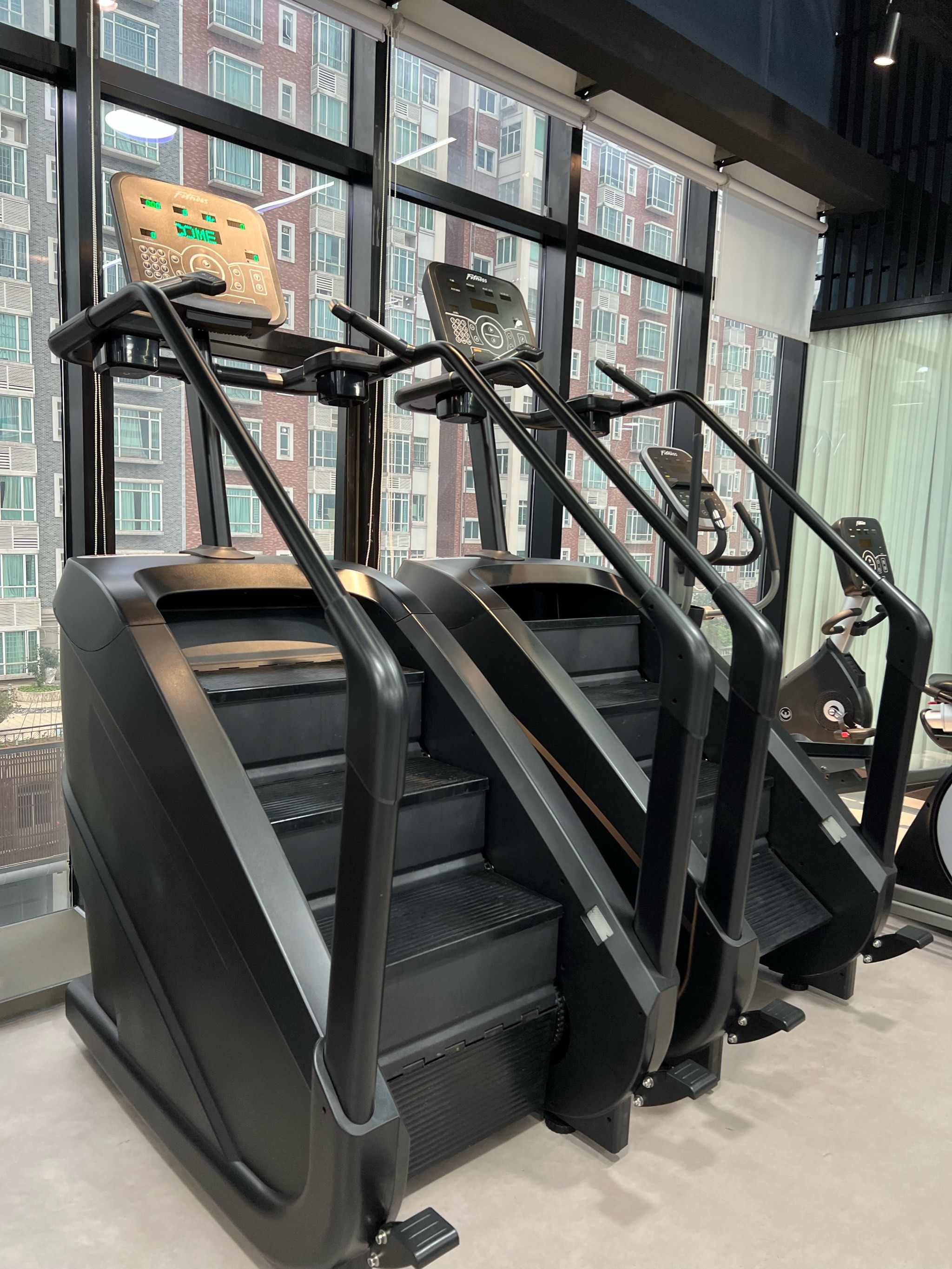 热门高效燃脂楼梯机 有氧器械中的醉爱