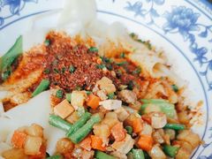 老陕油泼面-东关吉祥西安腊汁肉夹馍(健德门店)